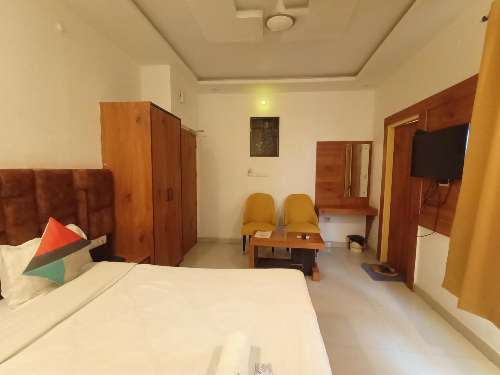 Hotel Global Inn -1 Km From Railway Station - Lift Food And Free Parking Lucknow Exterior foto
